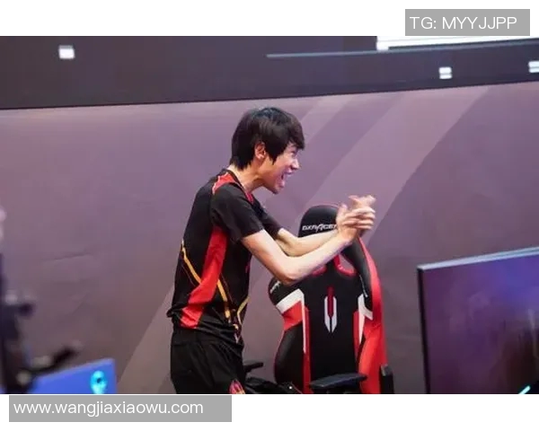 电竞新闻FPX战队包夹战术深度解析助力S15LOL赛事胜利之路 电竞新闻FPX战队包夹战术深度解析助力S15LOL赛事胜利之路